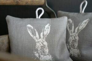 Lavendelkissen Feldhase Hase Ostern Geschenk Siebdruck Handgemacht Leinen